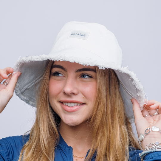 Linda Hat in White